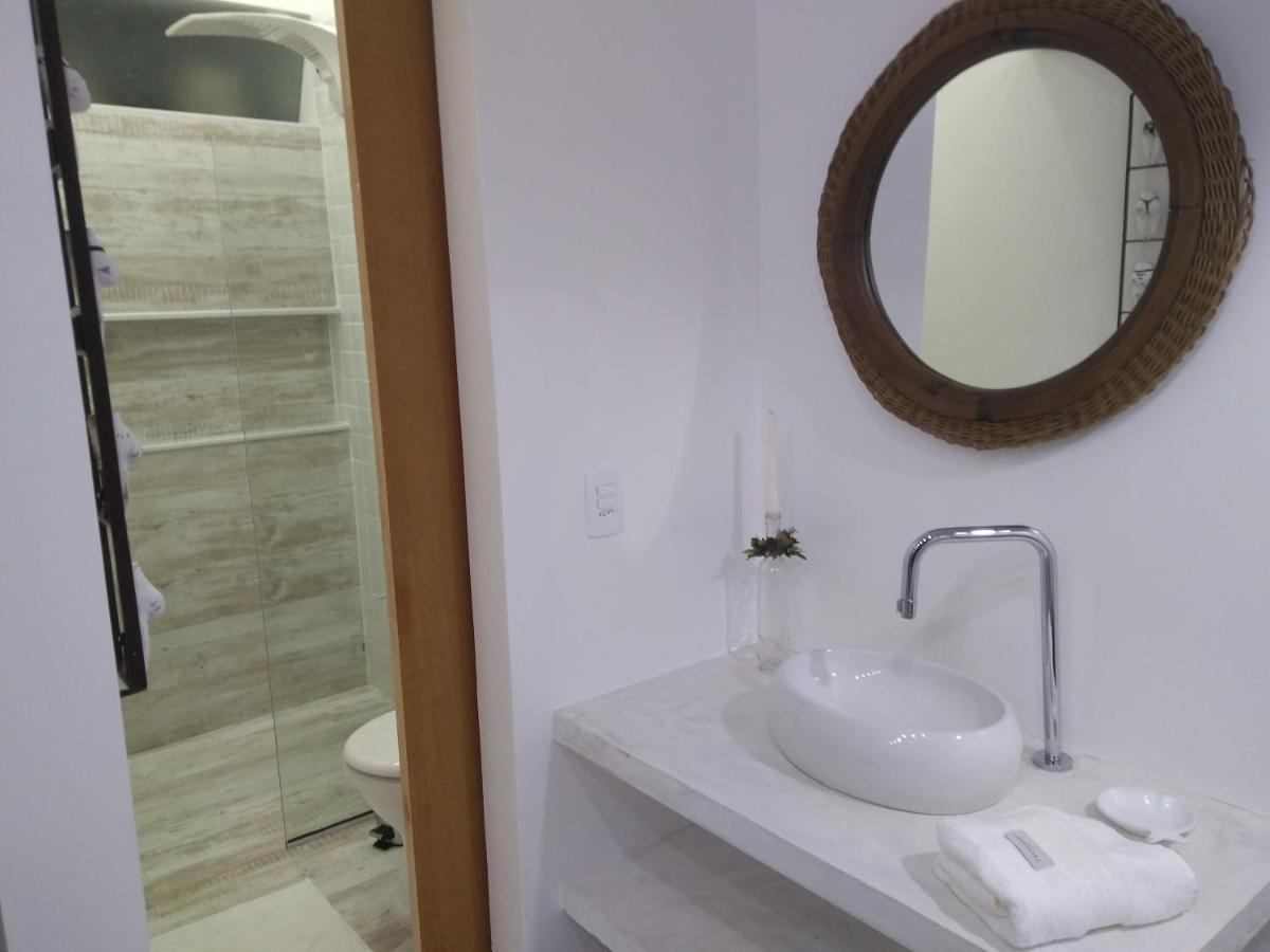 Almas Gemeas Suite Com Cozinha Praia Da Ribeira アングラドスレイス エクステリア 写真
