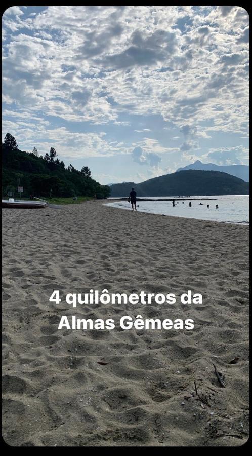 Almas Gemeas Suite Com Cozinha Praia Da Ribeira アングラドスレイス エクステリア 写真
