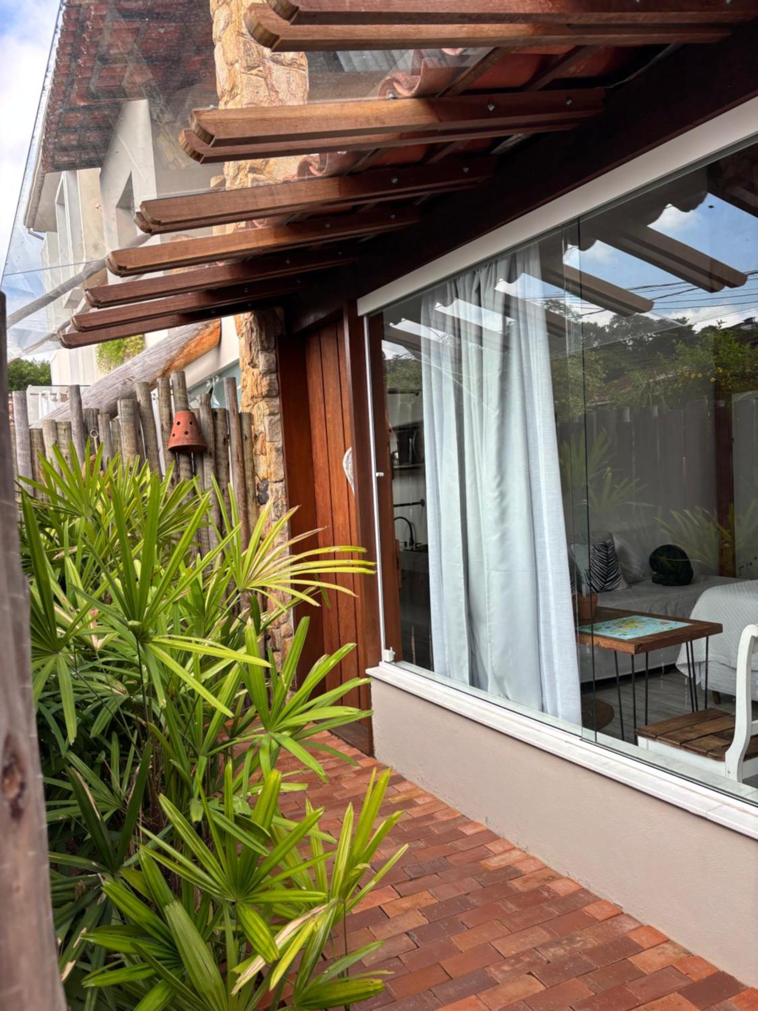 Almas Gemeas Suite Com Cozinha Praia Da Ribeira アングラドスレイス エクステリア 写真